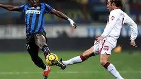 申花困境：杨皓宇难以填补特谢拉空缺，阿苏埃与路易斯合作未达预期